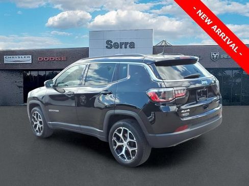 Used 2024 Jeep Compass Limited AWD/4WD image 5