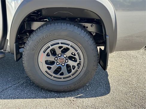 New 2026 Nissan Frontier PRO-4X w/ Pro-4x Convenience Package image 14