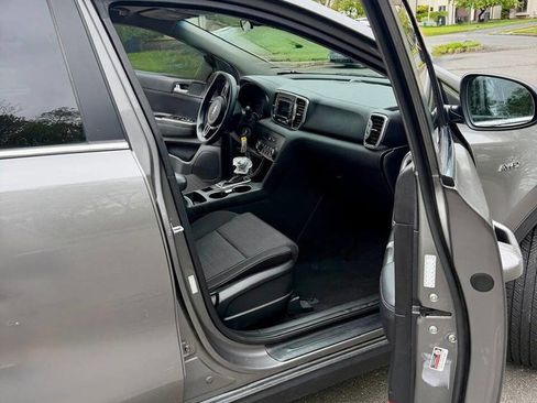 Used 2018 Kia Sportage LX AWD/4WD image 8