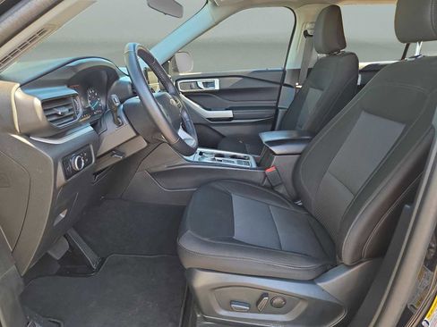 Used 2024 Ford Explorer XLT image 21