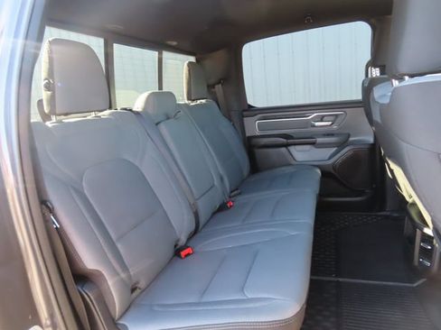 Used 2023 RAM 1500 Big Horn AWD/4WD image 29