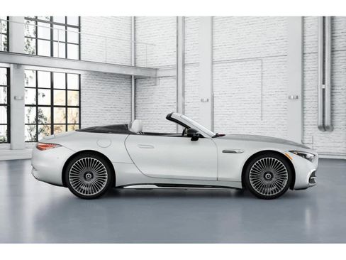 New 2026 Mercedes-Benz Maybach SL 680 image 15