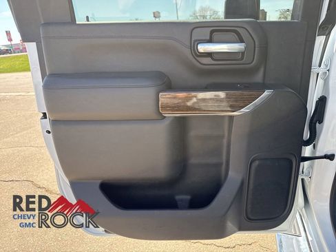 Used 2020 GMC Sierra 2500 SLE w/ SLE Convenience Package AWD/4WD image 16