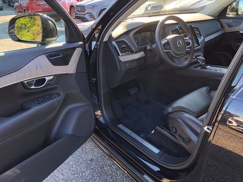 Used 2022 Volvo XC90 T6 Inscription w/ Advanced Package image 11