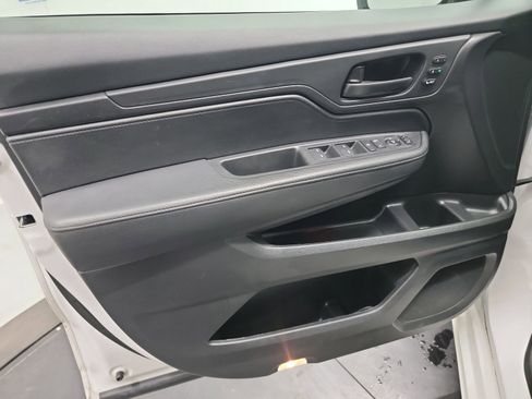 Certified 2025 Honda Odyssey Sport-L image 13
