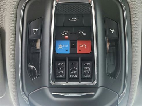 Used 2023 Jeep Grand Cherokee 4WD 4xe image 42