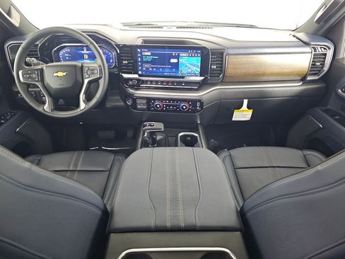 Used 2025 Chevrolet Silverado 1500 High Country w/ Technology Package image 22