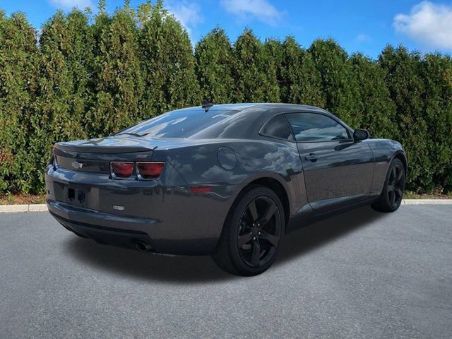 Used 2010 Chevrolet Camaro LT w/ RS Package RWD image 4