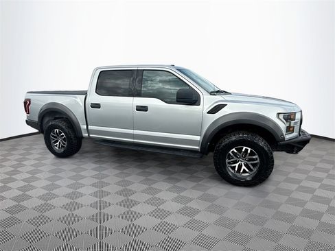 Used 2018 Ford F150 Raptor image 9