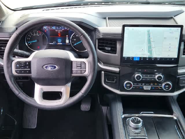 Used 2024 Ford Expedition XLT RWD image 16