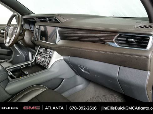 Used 2022 GMC Yukon Denali image 24