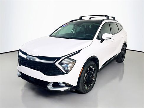 Used 2024 Kia Sportage SX image 3
