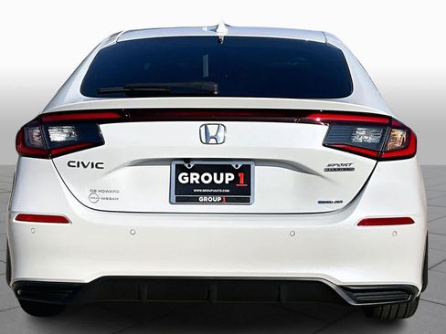 Used 2025 Honda Civic Sport Touring image 4