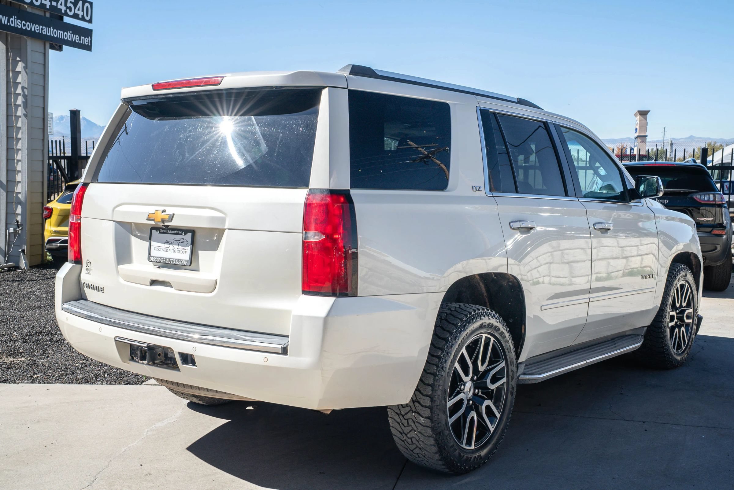 Used 2015 Chevrolet Tahoe LTZ AWD/4WD image 10