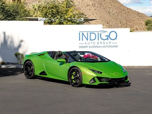 Used 2020 Lamborghini Huracan EVO image 5