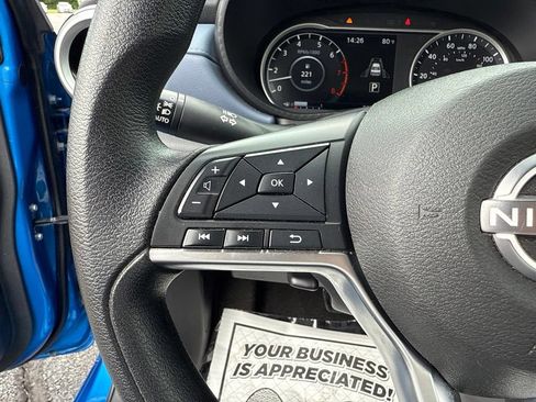 Used 2023 Nissan Versa SV FWD image 28