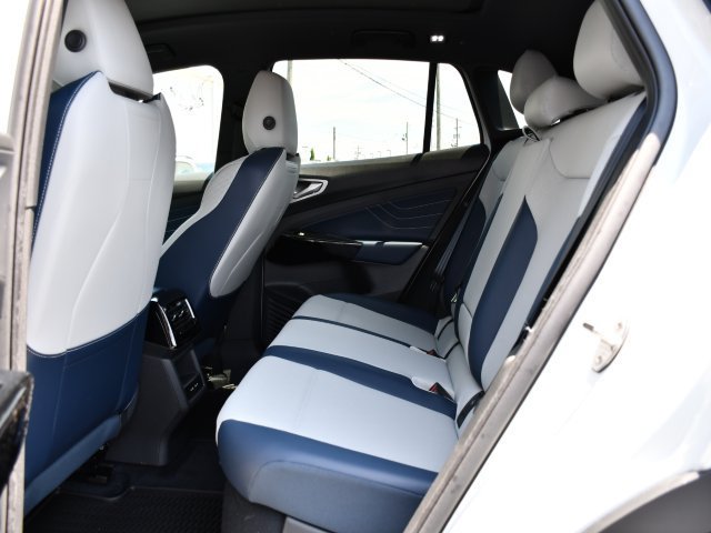 New 2026 Volkswagen ID.4 Pro S AWD/4WD image 18