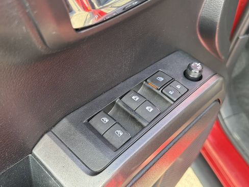 Used 2021 Toyota Tacoma TRD Off-Road AWD/4WD image 22