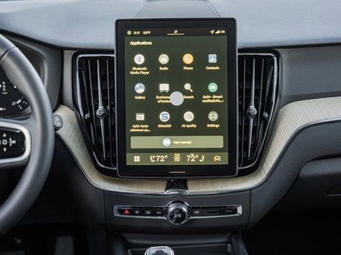 New 2026 Volvo XC60 B5 Plus w/ Protection Package Premier image 21