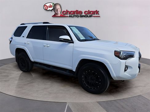 Used 2022 Toyota 4Runner SR5 Premium w/ Moonroof Package image 5