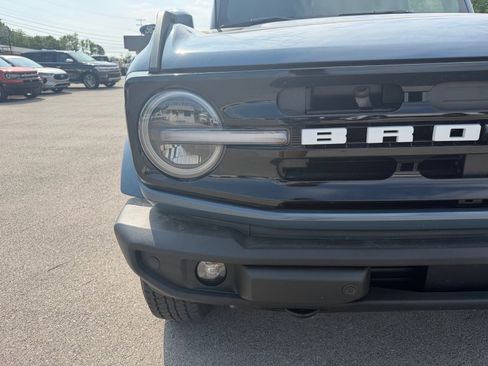 Used 2023 Ford Bronco Outer Banks AWD/4WD image 4