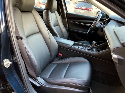 Used 2021 MAZDA MAZDA3 s FWD image 10