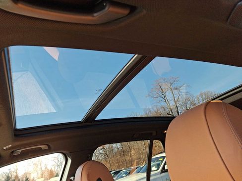 Used 2021 BMW X5 xDrive40i w/ M Sport Package image 14