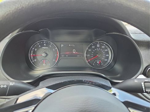 Used 2024 Kia Forte LXS w/ LXS Technology Package FWD image 23
