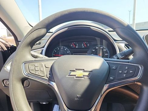 Used 2024 Chevrolet Malibu LT FWD image 18