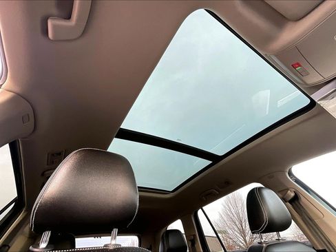 Used 2021 Volkswagen Atlas SE w/ Panoramic Sunroof Package image 21