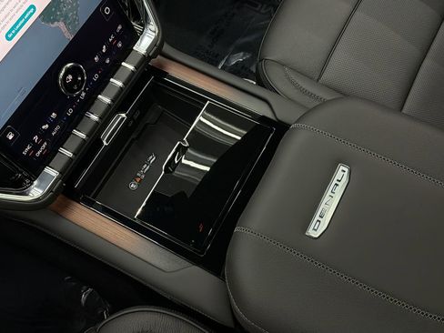 Used 2026 GMC Yukon Denali w/ Sun & Power Step Package image 23