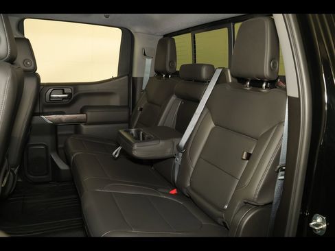 Used 2020 Chevrolet Silverado 1500 LTZ w/ LTZ Premium Package image 31