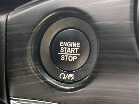 Certified 2021 Jeep Grand Cherokee Limited image 16