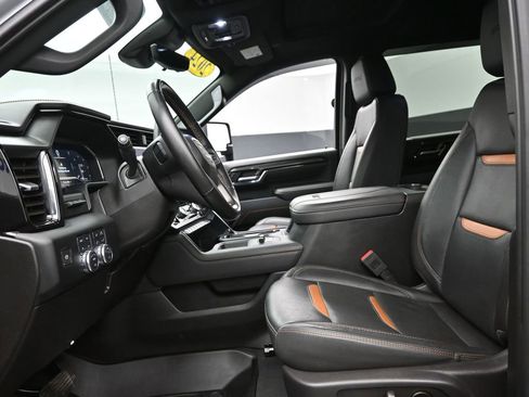 Used 2024 GMC Sierra 2500 AT4 w/ AT4 Premium Plus Package image 13