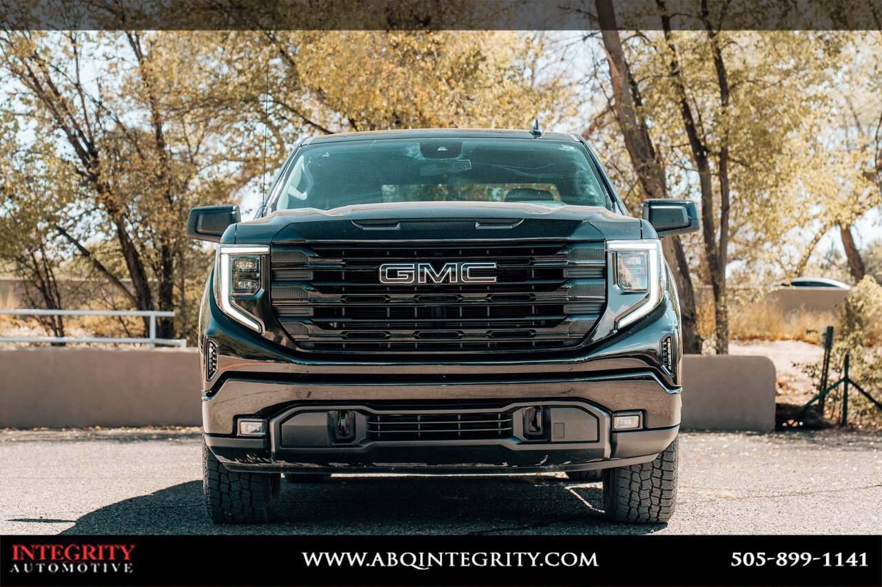 Used 2024 GMC Sierra 1500 Elevation w/ LPO, Elevation Black Package AWD/4WD image 2