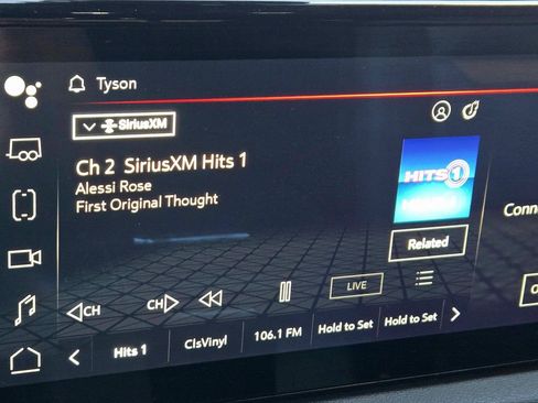 Used 2024 GMC Sierra 2500 AT4 w/ AT4 Premium Plus Package image 19