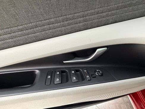 Certified 2025 Hyundai Elantra Limited w/ Cargo Package image 26