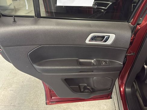 Used 2015 Ford Explorer Sport w/ Equipment Group 401A AWD/4WD image 39