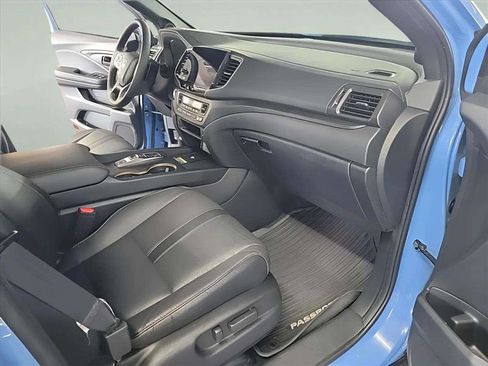 Used 2024 Honda Passport TrailSport image 32