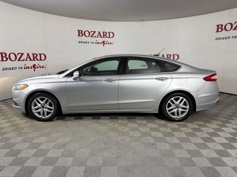 Used 2016 Ford Fusion SE FWD image 7