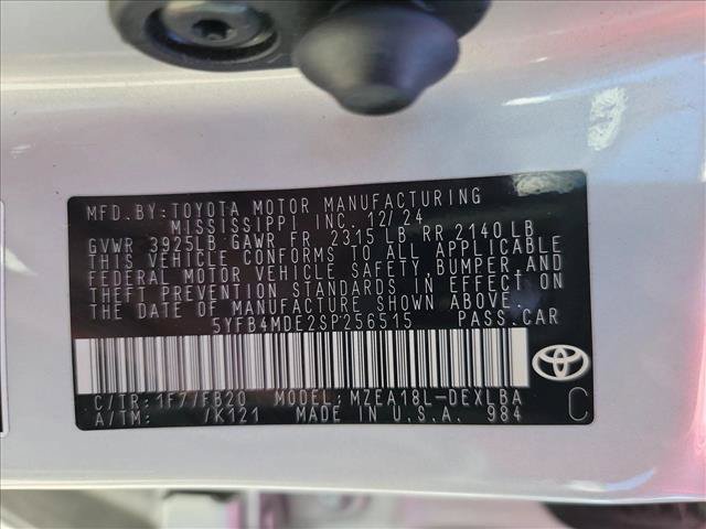 Used 2025 Toyota Corolla LE FWD image 29