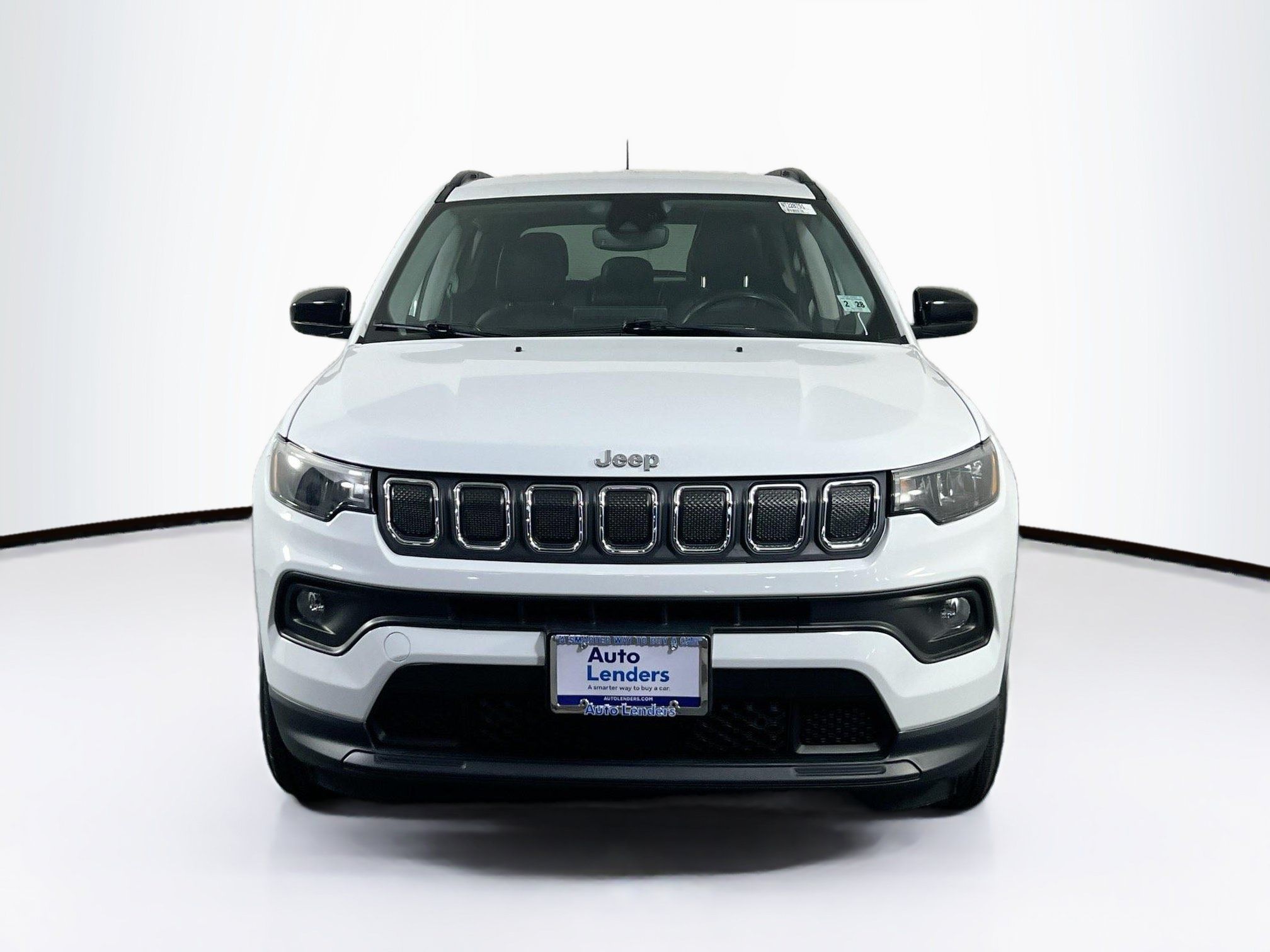 Used 2022 Jeep Compass Latitude w/ Convenience Group AWD/4WD image 2