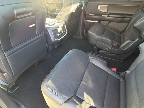 New 2026 Ford Expedition Tremor image 24