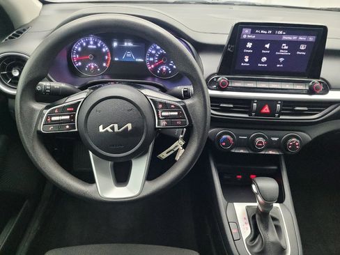 Used 2024 Kia Forte LXS w/ LXS Technology Package FWD image 22