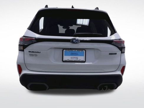 Certified 2025 Subaru Forester Limited AWD/4WD image 9