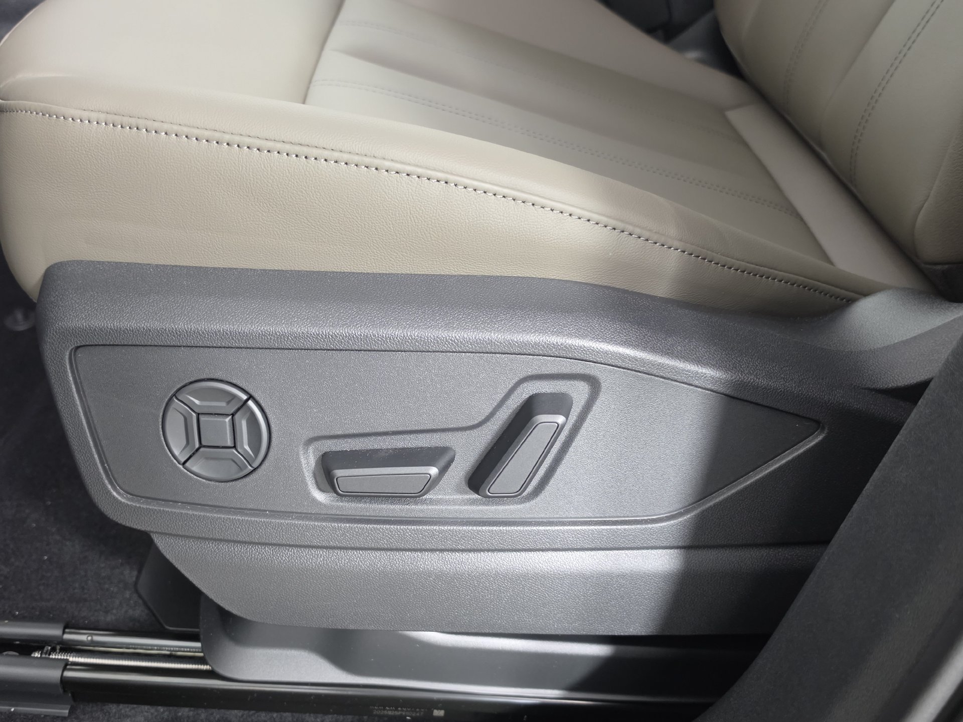 New 2026 Audi Q5 Premium Plus AWD/4WD image 14