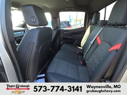 Used 2023 Chevrolet Colorado Z71 w/ Z71 Convenience Package 2 AWD/4WD image 29