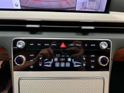 New 2026 Genesis GV80 3.5T Advanced AWD/4WD image 18