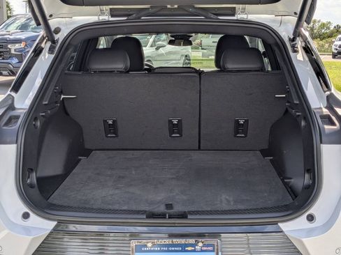 Certified 2025 Chevrolet Equinox EV LT w/ Convenience Package image 13