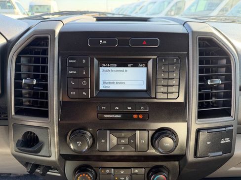 Used 2020 Ford F250 XL w/ STX Appearance Package RWD image 32